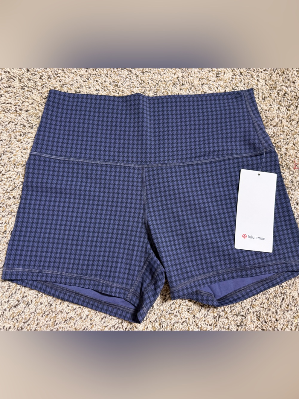 lululemon athletica High-Rise Houndstooth Bike Shorts — Navy/Black 4” - Size 12 - Picture 3 of 4